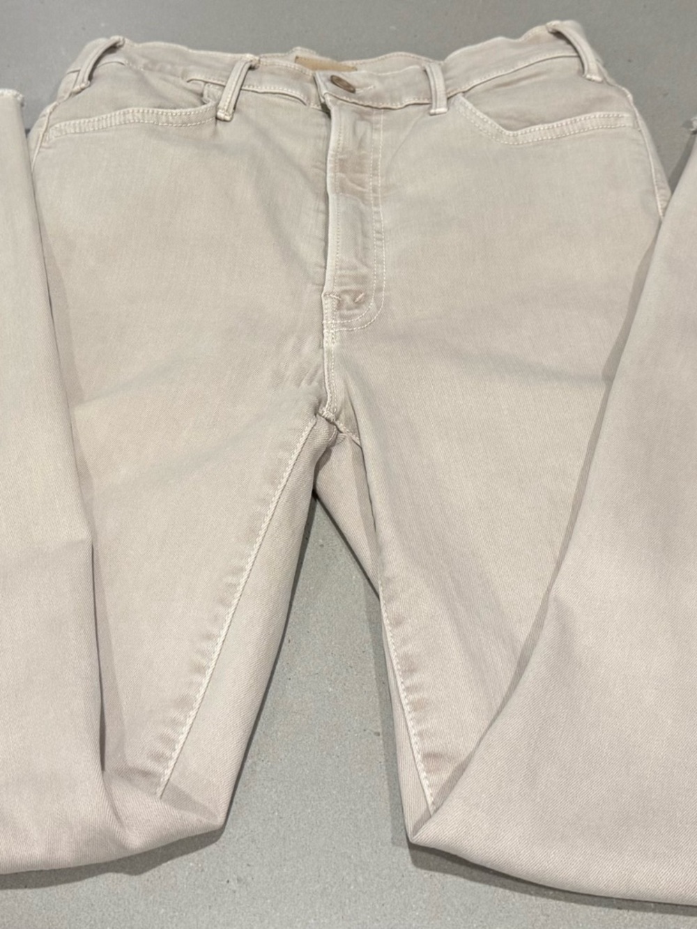 MOTHER The Hustler Ankle Fray in beige size 27